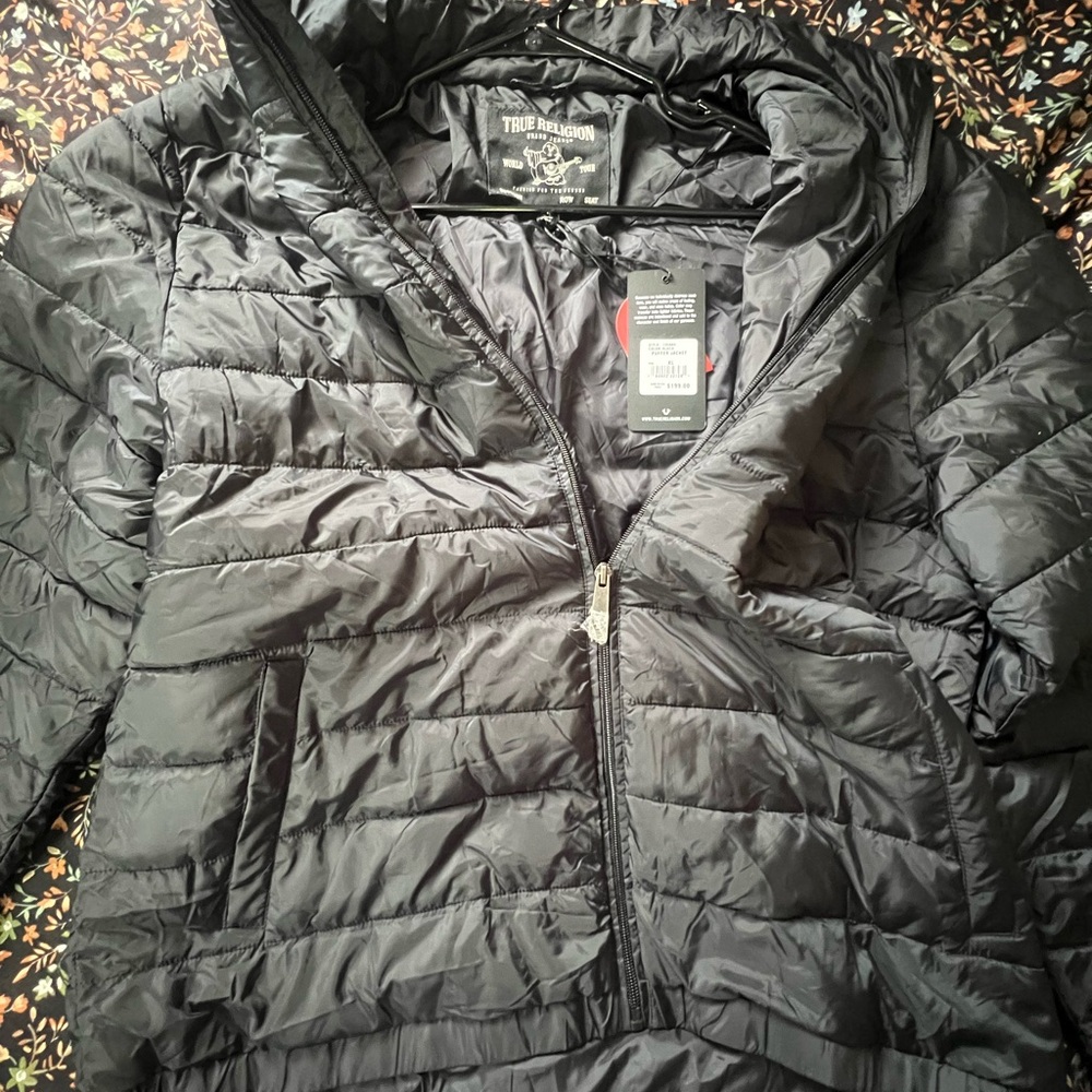 True Religion mens  Puffer Jacket xl